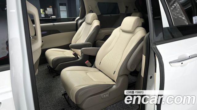Kia Carnival (IV) Diesel 9-Seater Signature 2023 — фото 12