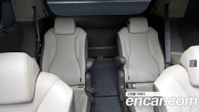 Kia Carnival (IV) Diesel 9-Seater Signature 2023 — фото 13