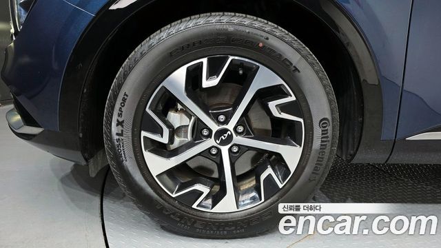 Kia Sportage Hybrid (V) Nobleless 2WD 2024 — фото 5