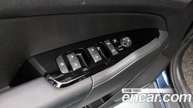 Kia Sportage Hybrid (V) Nobleless 2WD 2024 — фото 18