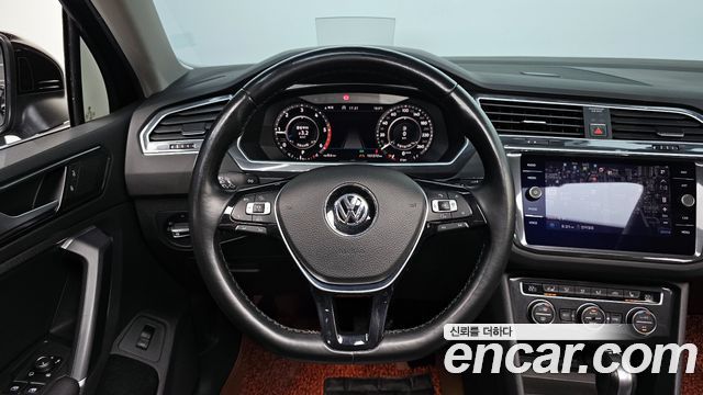 Volkswagen Tiguan (II) 2.0 TDI 4Motion Prestige 2018 — фото 12