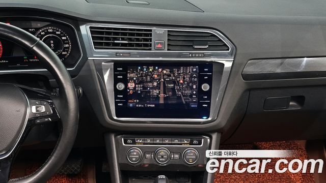 Volkswagen Tiguan (II) 2.0 TDI 4Motion Prestige 2018 — фото 13