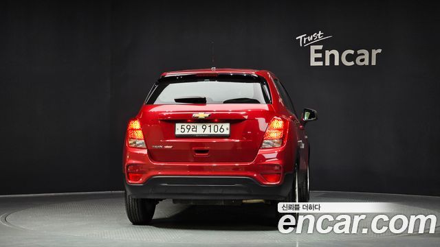 Chevrolet Trax 1.4 LS Deluxe 2019 — фото 4