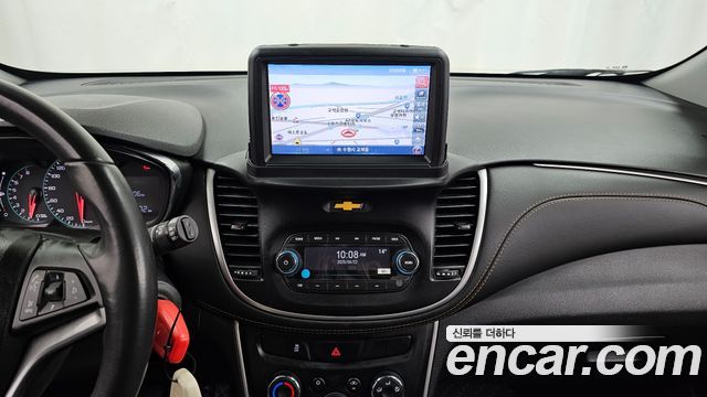Chevrolet Trax 1.4 LS Deluxe 2019 — фото 14