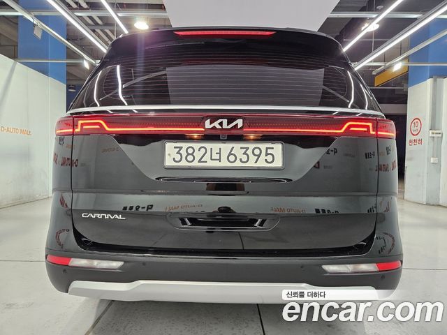 Kia Carnival (IV) Gasoline 9-Seater Prestige 2023 — фото 2