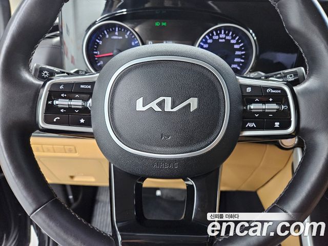 Kia Carnival (IV) Gasoline 9-Seater Prestige 2023 — фото 18