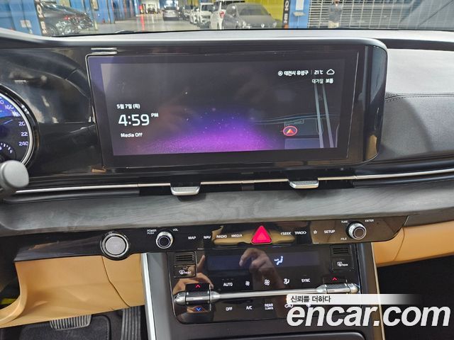 Kia Carnival (IV) Gasoline 9-Seater Prestige 2023 — фото 21