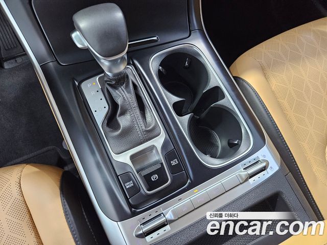 Kia Carnival (IV) Gasoline 9-Seater Prestige 2023 — фото 22