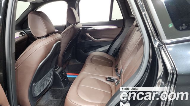 BMW X1 (F48) xDrive 20i M Sport 2022 — фото 15