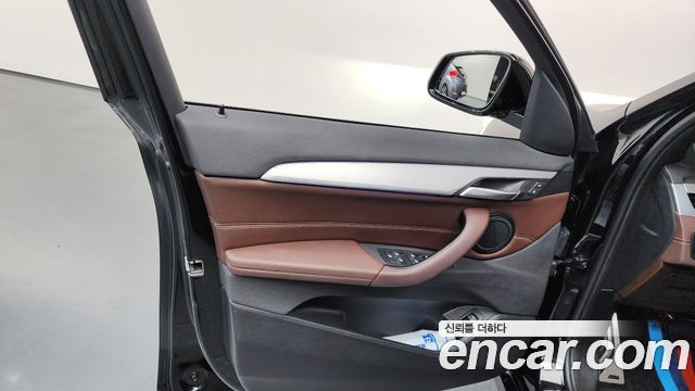 BMW X1 (F48) xDrive 20i M Sport 2022 — фото 30