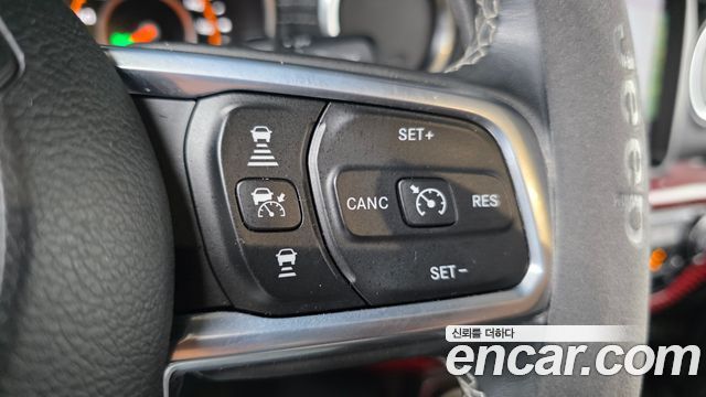 Jeep Wrangler (JL) 2.0 Overland 4Door 2019 — фото 18
