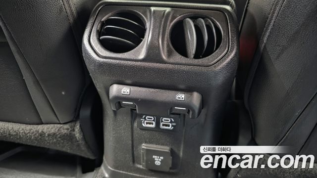 Jeep Wrangler (JL) 2.0 Overland 4Door 2019 — фото 34