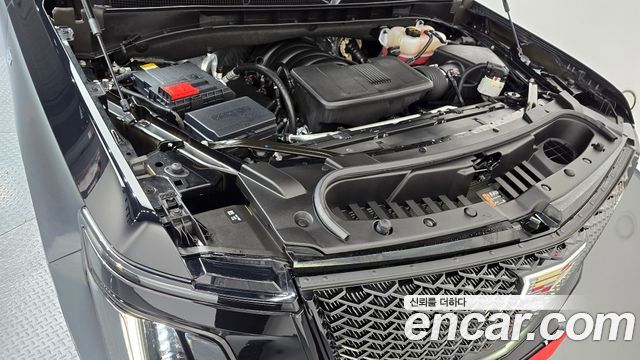Cadillac Escalade (V) 6.2 Sports Platinum 2025 — фото 6