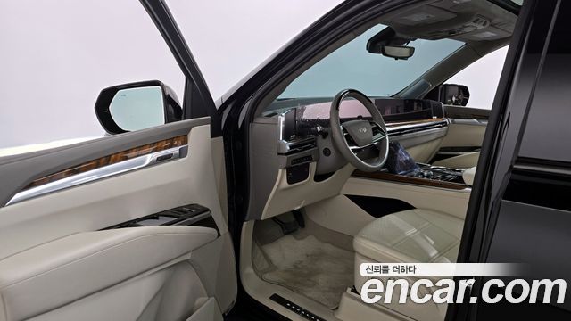 Cadillac Escalade (V) 6.2 Sports Platinum 2025 — фото 10