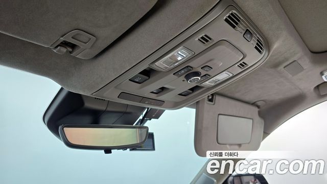 Cadillac Escalade (V) 6.2 Sports Platinum 2025 — фото 19