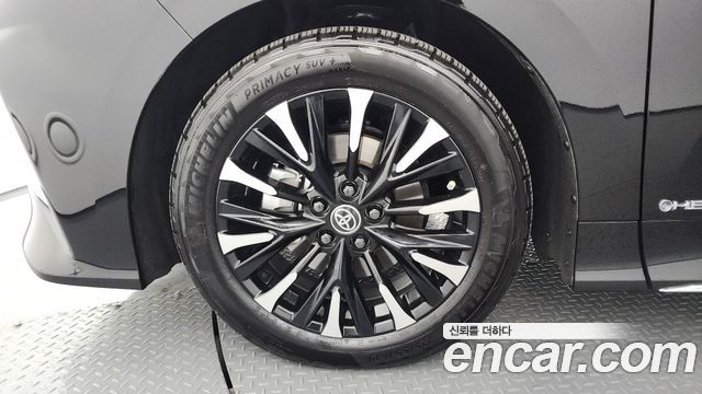 Toyota Alphard (IV) 2.5 HEV Executive AWD 2024 — фото 5