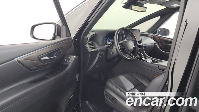 Toyota Alphard (IV) 2.5 HEV Executive AWD 2024 — фото 10