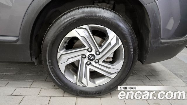 Hyundai Santa Fe Gasoline 2.5T 2WD Exclusive 2023 — фото 21