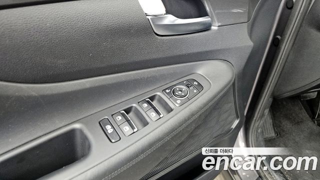 Hyundai Santa Fe Gasoline 2.5T 2WD Exclusive 2023 — фото 30