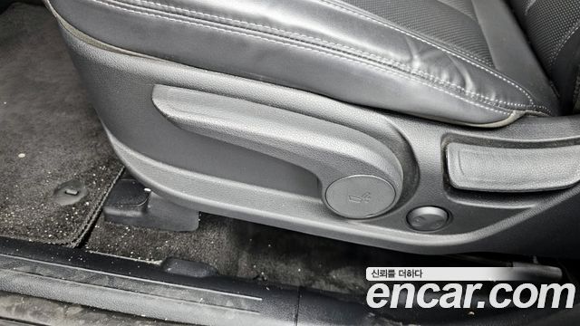 Hyundai Santa Fe Gasoline 2.5T 2WD Exclusive 2023 — фото 31