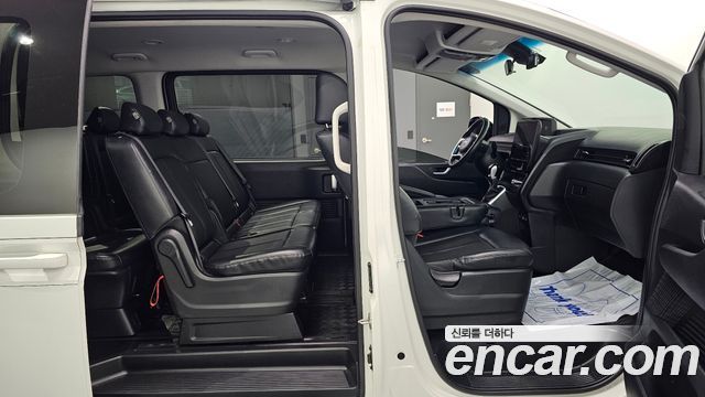 Hyundai Staria Tourer 11-Seater Modern 2022 — фото 12