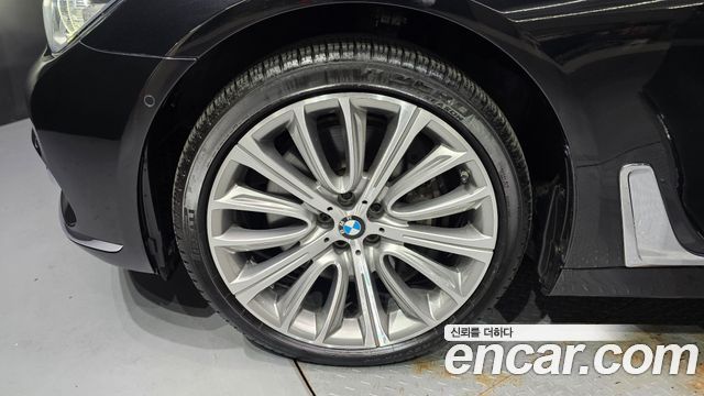 BMW 7 Series (G11) 750Li xDrive Premium 2016 — фото 5