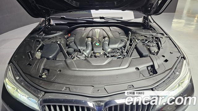 BMW 7 Series (G11) 750Li xDrive Premium 2016 — фото 6