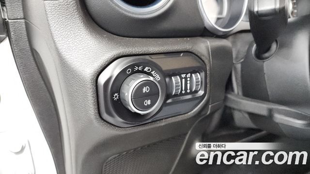 Jeep Wrangler (JL) 2.0 Overland 4Door 2019 — фото 20