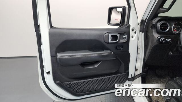 Jeep Wrangler (JL) 2.0 Overland 4Door 2019 — фото 24