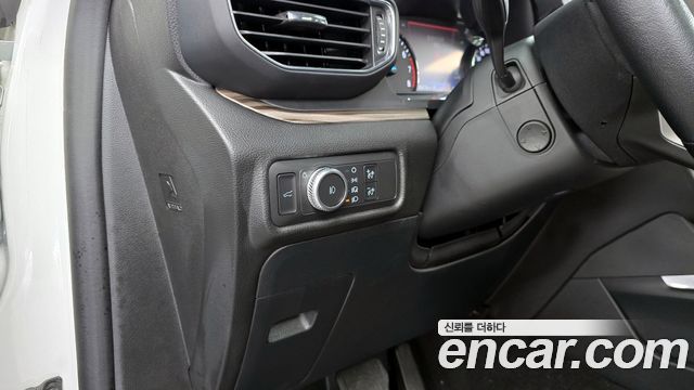 Ford Explorer (VI) 2.3 LimIted 4WD 2021 — фото 21