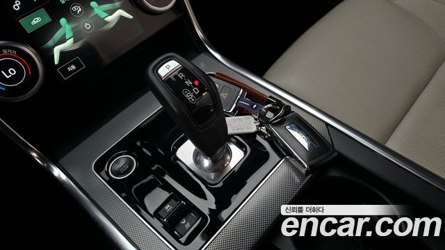 Jaguar XE D180 R-Dynamic S 2020 — фото 9