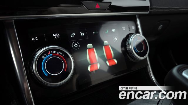 Jaguar XE D180 R-Dynamic S 2020 — фото 33