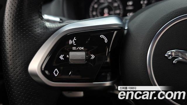 Jaguar XE D180 R-Dynamic S 2020 — фото 35