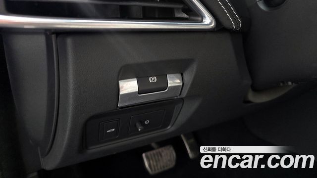 Jaguar XE D180 R-Dynamic S 2020 — фото 36
