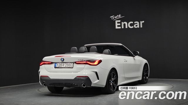 BMW 4 Series (G22) 420i M Sport Convertible 2023 — фото 2