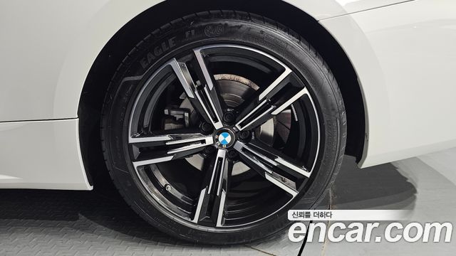 BMW 4 Series (G22) 420i M Sport Convertible 2023 — фото 21