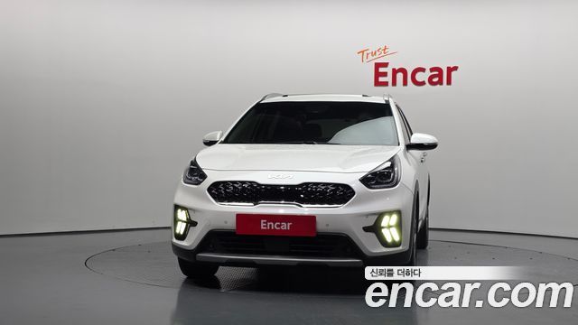 Kia Niro 1.6 HEV Signature 2022 — фото 3