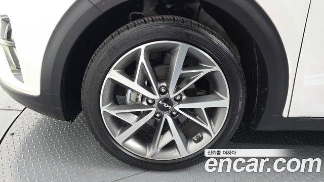 Kia Niro 1.6 HEV Signature 2022 — фото 5