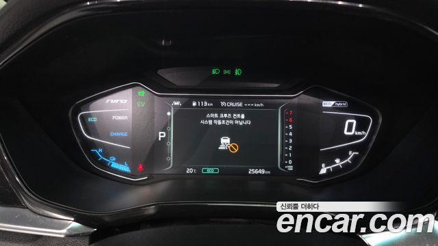 Kia Niro 1.6 HEV Signature 2022 — фото 8