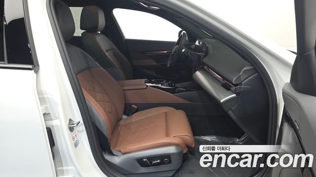 BMW 5 Series (G60) 530i xDrive M Sport 2024 — фото 10