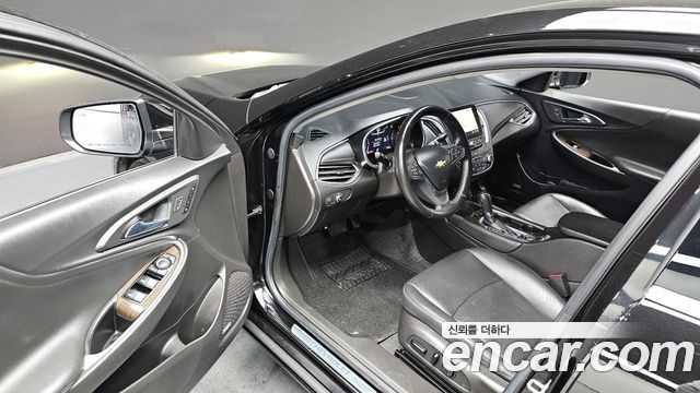 Chevrolet Malibu 2.0 Turbo Premier Special 2020 — фото 11