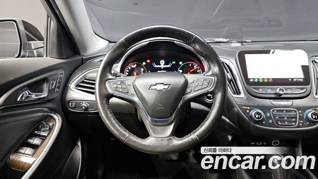 Chevrolet Malibu 2.0 Turbo Premier Special 2020 — фото 12
