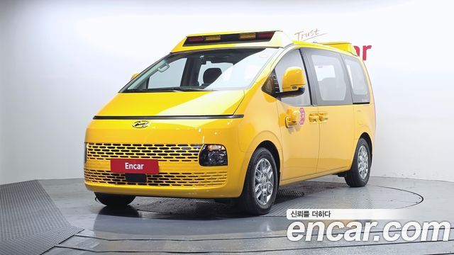 Hyundai Staria L3.5  Kinder Safety Car 11-Seater 2024 — фото 1