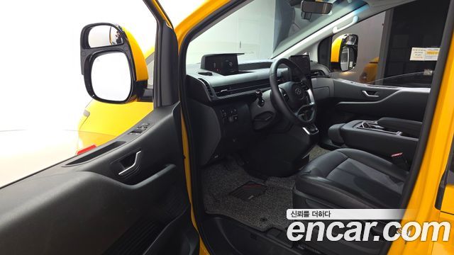 Hyundai Staria L3.5  Kinder Safety Car 11-Seater 2024 — фото 10