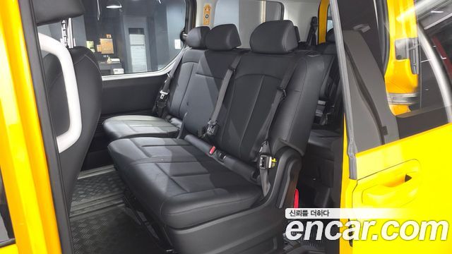 Hyundai Staria L3.5  Kinder Safety Car 11-Seater 2024 — фото 11
