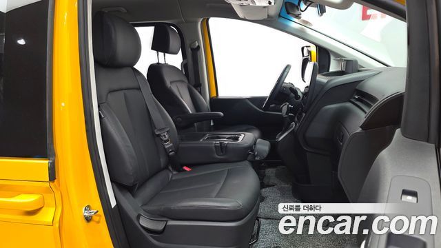 Hyundai Staria L3.5  Kinder Safety Car 11-Seater 2024 — фото 25
