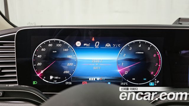 Mercedes-Benz GLE-Class (W167) GLE450 4MATIC 2025 — фото 8