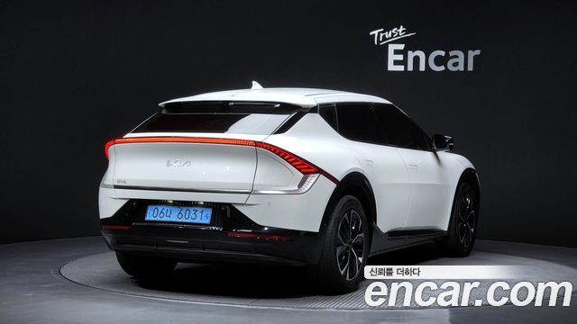 Kia EV6 Long Range Earth 2023 — фото 2