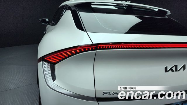 Kia EV6 Long Range Earth 2023 — фото 23