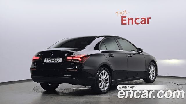 Mercedes-Benz A-Class (W177) A220 Sedan 2020 — фото 2